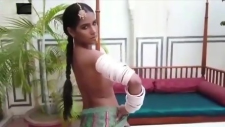 Poonam pandey's Royal kamasutra