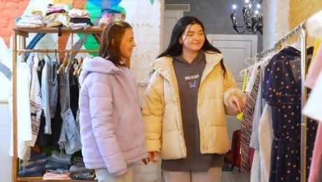 FFM threesome with college chicks - Olivia Trunk & Akina Asmus