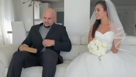 Bride Kelsi Gets Fucked By Long Dick Of JMac