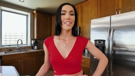 Housewife1On1 - Diana Grace